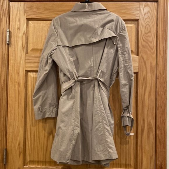 Classic Beige Trench Coat - Picture 12 of 12